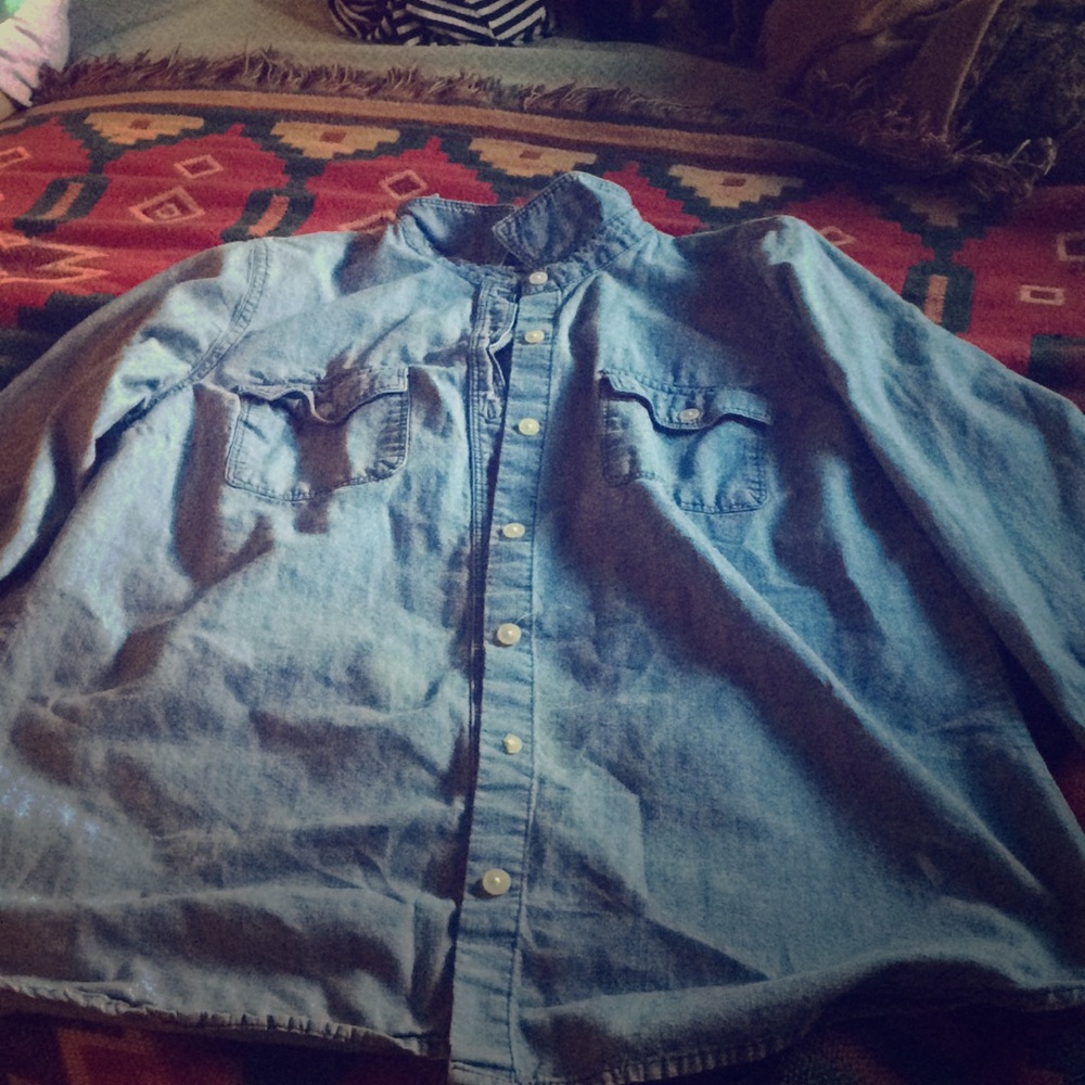 Women’s button down